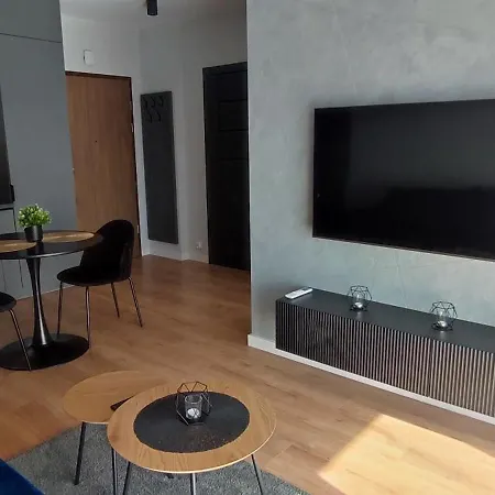 アパート Gold Greenview ジェシュフ